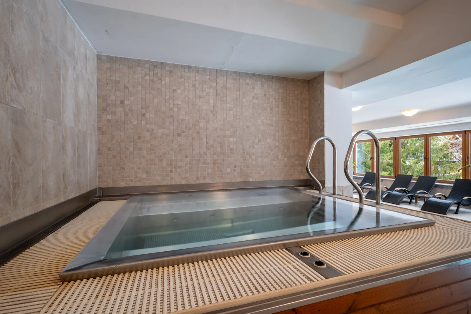 Vírivka v hotelovom wellness — Hotel FIS Jasná, Nízke Tatry